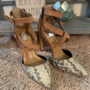 Dolce Vita DV FOLAMI Sexy Snake Skin Tan Pumps 5